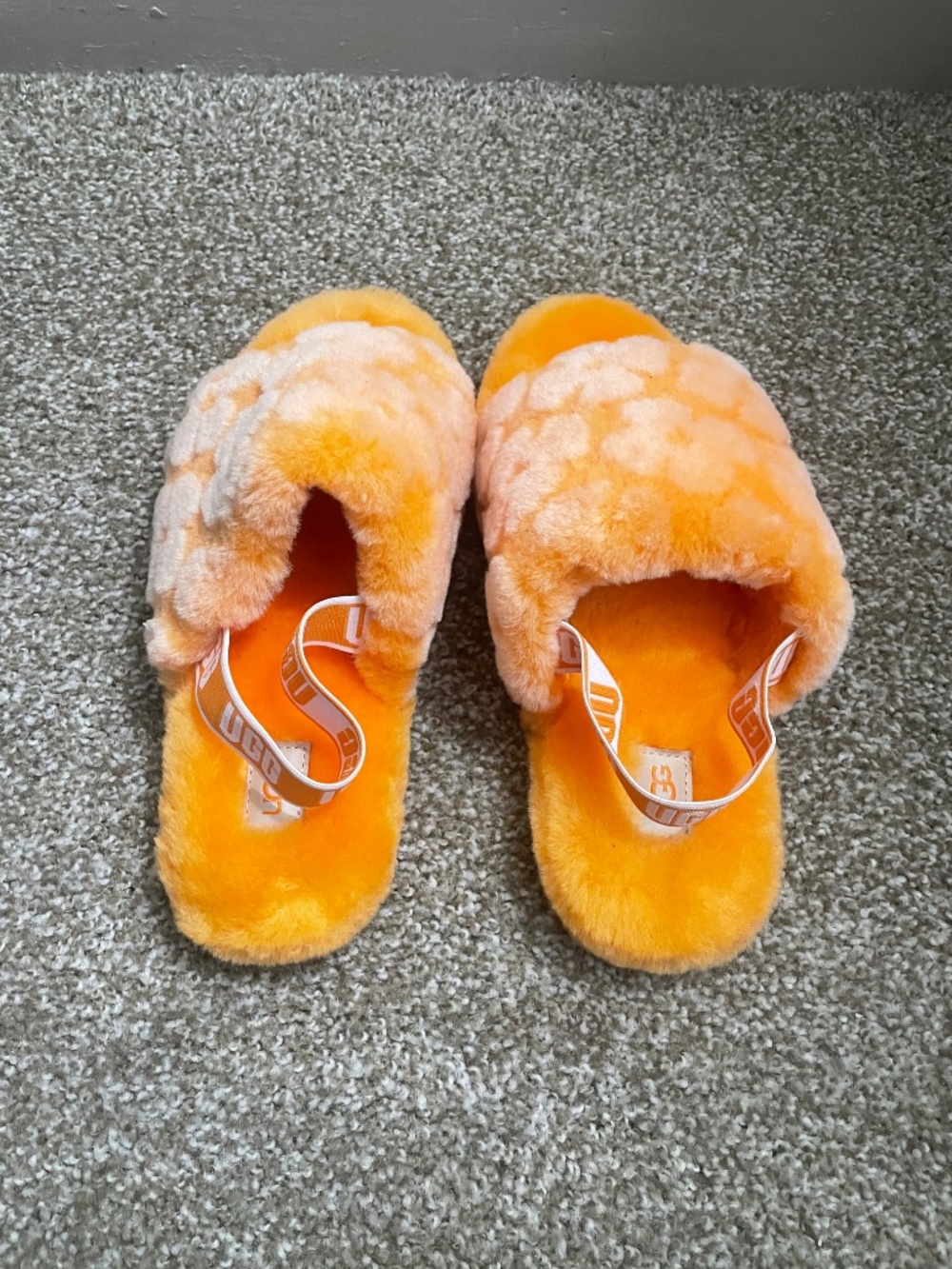 Ugg Slides - Picture 3 of 3